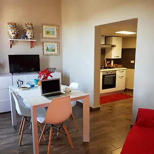La Terrazza Di Leda Appartement