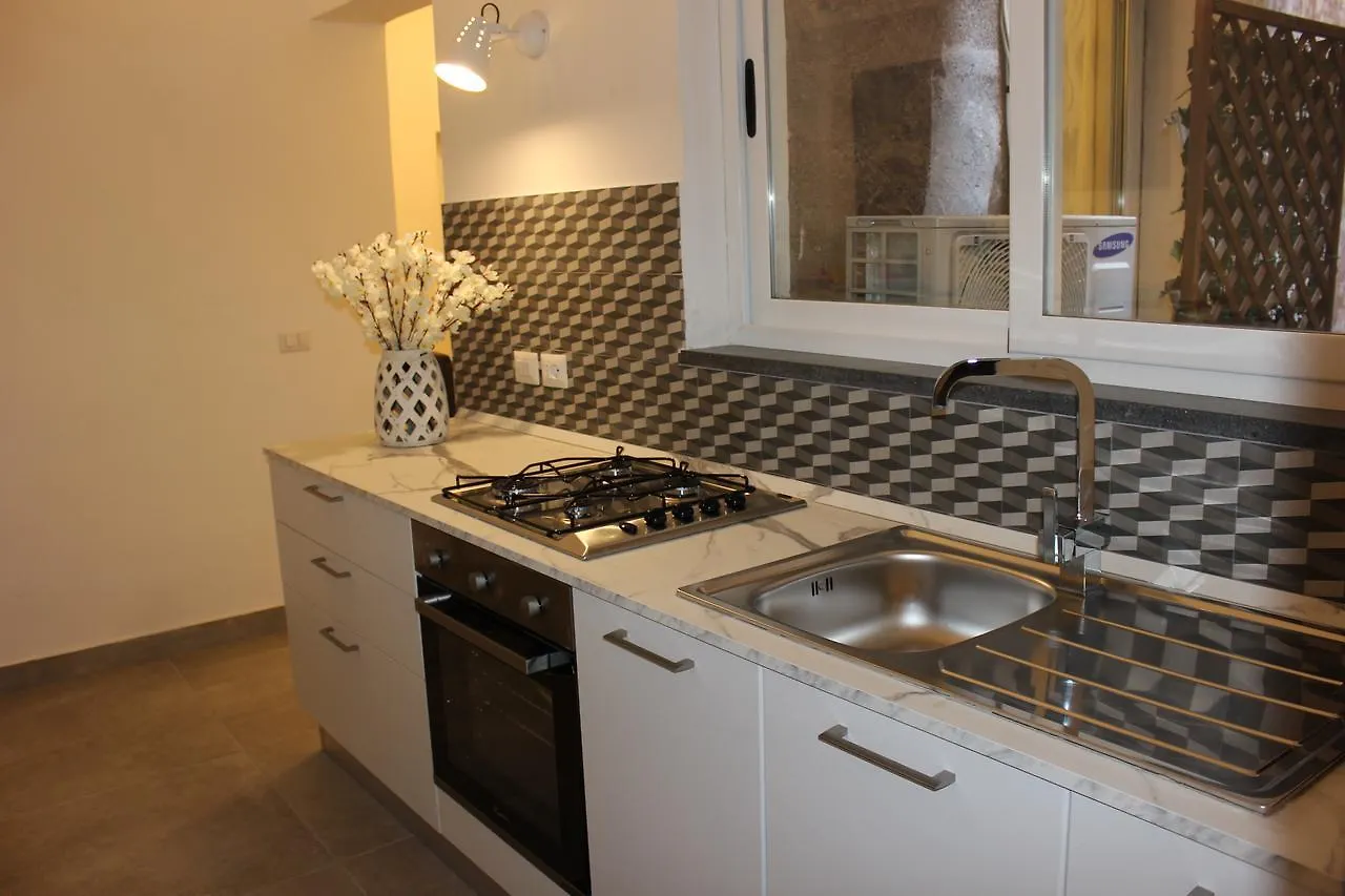 Apartment La Petite Suite Catania Italy